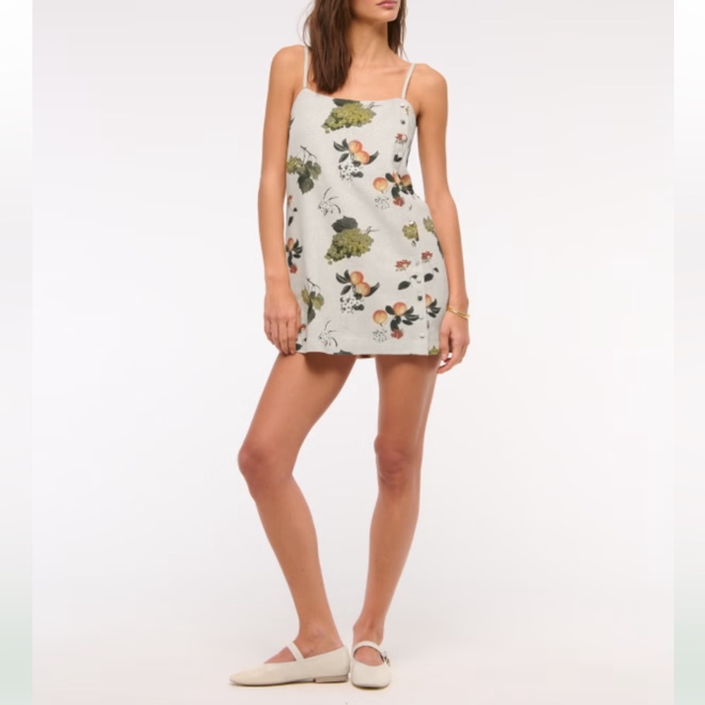 NWT! Abercrombie & Fitch Linen-Blend Dress with Skort - Color: Tan Fruit Pattern